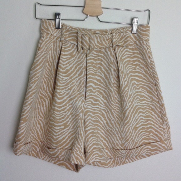 Opullence Paris - Jacket & Short Set - Picture 7 of 9